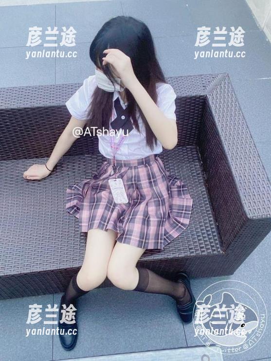 AT鲨的女仆私房美图：别想太多，幸福就是这么简单。