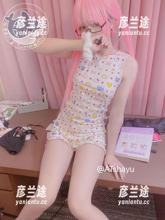 跟着AT鲨一起踏入夏日：超热辣的免费原图等你来撩！