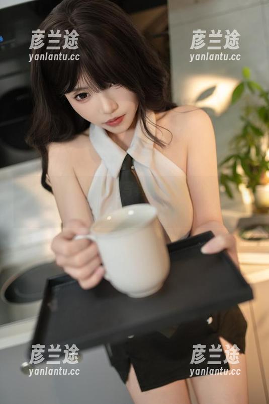 Bangni邦尼最新写真集揭秘：双人女仆如何变身最佳搭档！