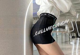 微密圈 – 看这里！Callmecandy最新图集中白嫩双腿的魅力，你绝对想不到！