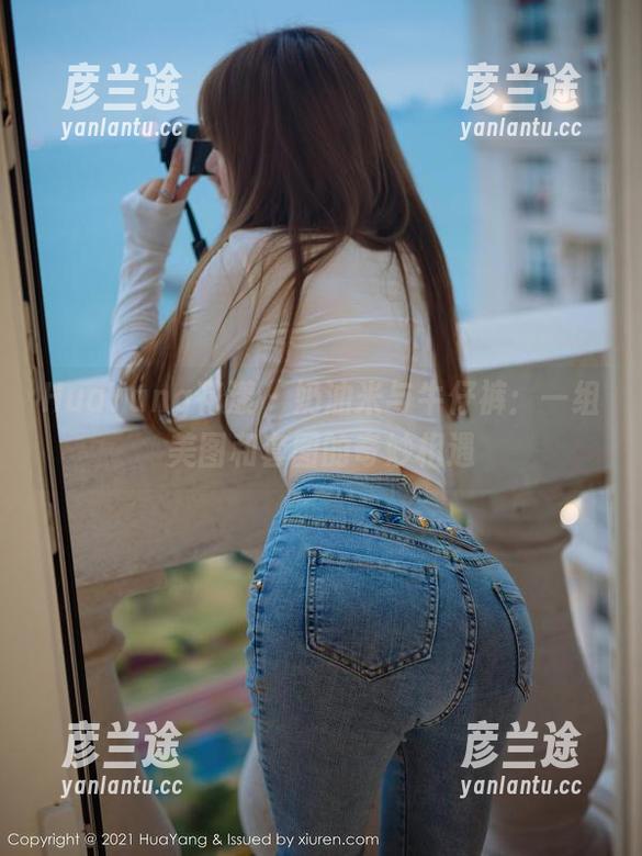 HuaYang花漾-奶油米 HuaYang花漾 - 奶油米与牛仔裤:一组美图和套图的奇妙相遇