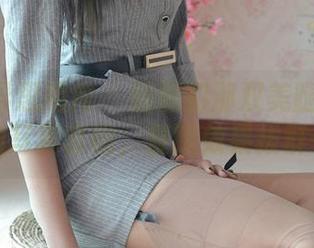 IESS异思趣向 – 姗姗和那双美腿女同事的写真套图，催眠效果拔群…