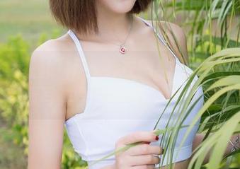 MiStar魅妍社 – 毛衣情结：FoxYini孟狐狸高清写真里那些不为人知的秘密！