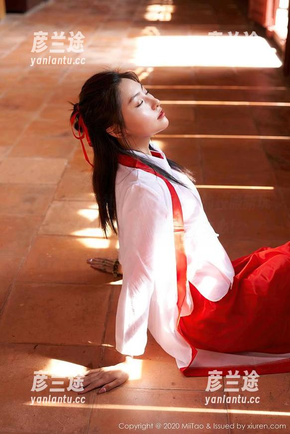 MiiTao蜜桃社 - 蜜蕊Mary的校服新玩法，作品即将点燃你的少女心！