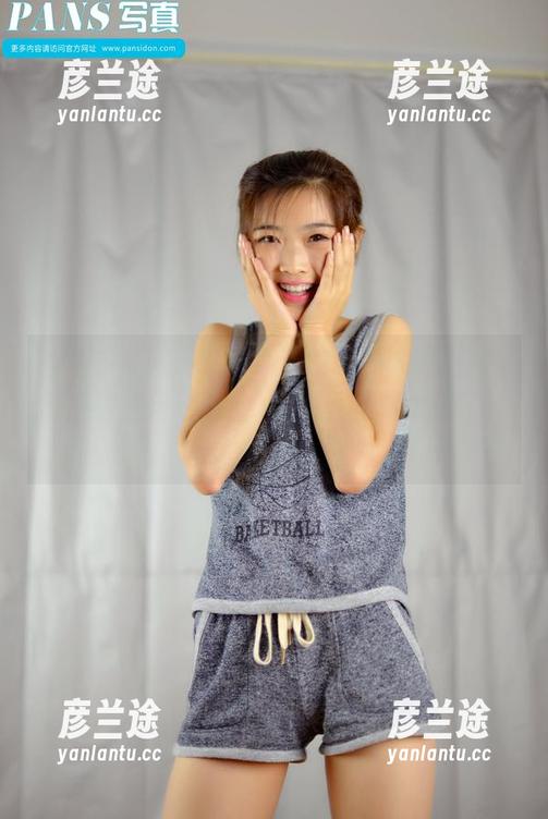 PANS写真-熙熙 PANS写真 - 打开熙熙的新模试镜,结果我脑子里自动配上了MV,真是太迷了,这套作品!