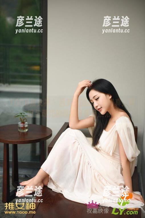 TGOD推女神-吕梦玉 TGOD推女神 - 吕梦玉的办公室写真:怀旧与现代的碰撞好像有点浪漫