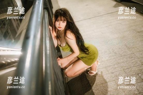 Tina很妖孽呀 图集同步更新!Tina很妖孽呀的御姐带你体验‘有点儿色’的日常!