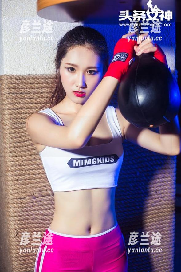 TouTiao头条女神-娜依灵儿 TouTiao头条女神 - 不进来看看?娜依灵儿在线原图,裤里丝也有不为人知的时刻。