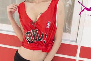 UGirls尤果网 – 来看看乔依琳的油亮图包，精选里的油腻新标杆！