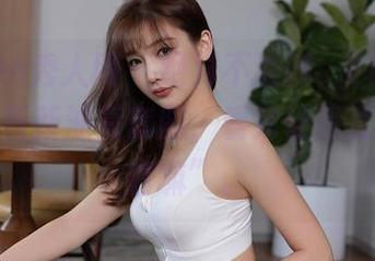 Xiuren秀人网 – 绝对不油腻，Elise谭晓彤的最新油亮套图，看完让我直呼“不错嘛”。