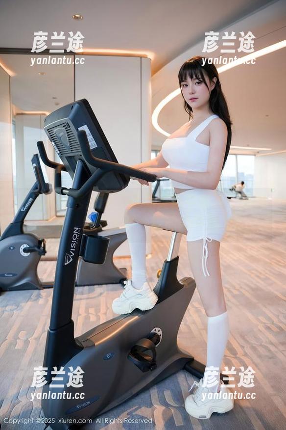 Xiuren秀人网-张美荧 Xiuren秀人网 - 张美荧奶牛魔法:原图图集,来感受不一样的奶牛魅力!