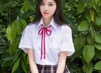 Xiuren秀人网 – 下载王馨瑶Yanni的圣诞魔力合集：一秒入冬季的梦！