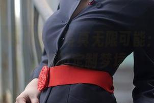 Xiuren秀人网 – 写真无限可能：美桃酱白裙的定制梦境