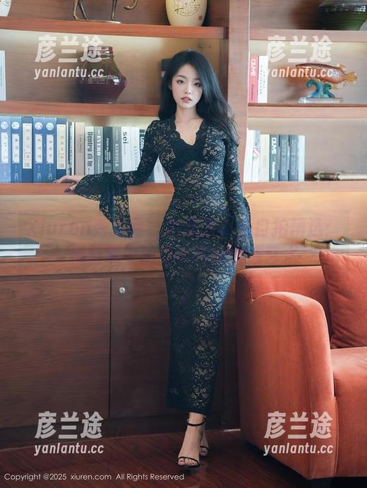 Xiuren秀人网-邹晶晶女王 Xiuren秀人网 - 邹晶晶女王自拍精选:把日常中的奇葩瞬间变成艺术