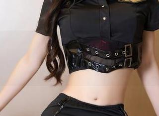 Xiuren秀人网 – 探索雯大王susie与兔女郎合集：图片里藏着的温柔瞬间！