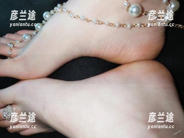 YuYu超甜丫 微密圈 - YuYu超甜丫的独特视角:定制系列合集更新,意外收获的瞬间!