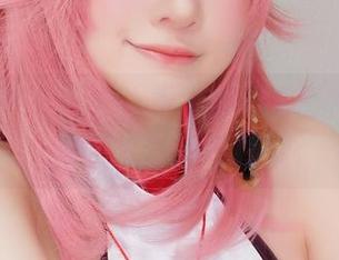 水手服的Yuki亭，看她如何在图片中诠释青春海洋的气息！