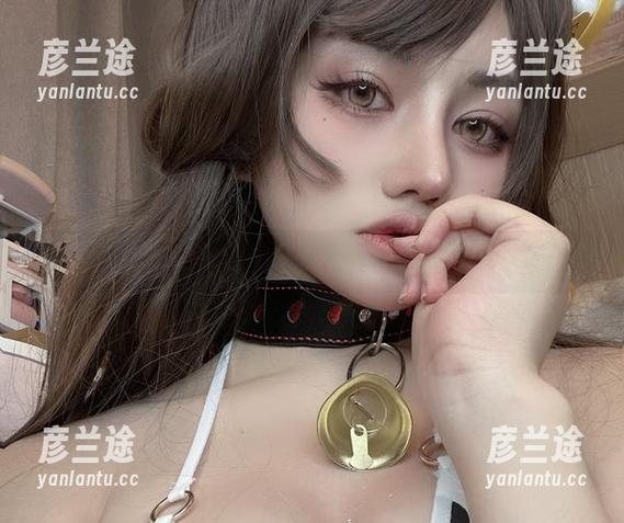 一笑芳香沁 绝美碰撞:一笑芳香沁的少女与花cos套图