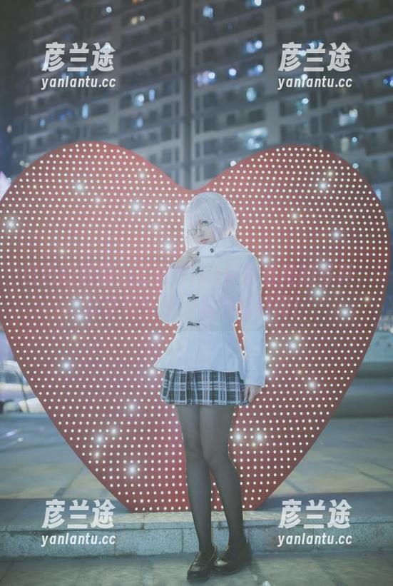 二佐Nisa 白色的诱惑:二佐Nisa带你看她的写真,分享那些不为人知的瞬间!