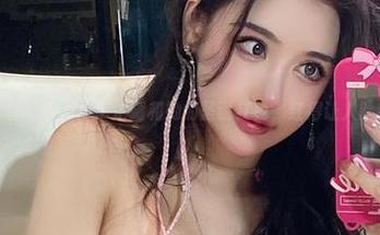 微密圈 – 图集收录：于芷晴和她的圣诞红兔，红得让人脸红心跳！