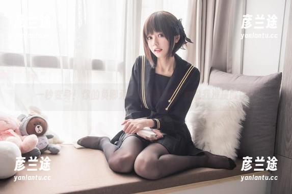 你的负卿 一秒变身!你的负卿爱宕制服图册,别说我没提醒你!