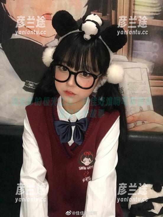 佳佳好难啊 兔女郎的极光之旅:佳佳好难啊写真图库里的奇妙故事