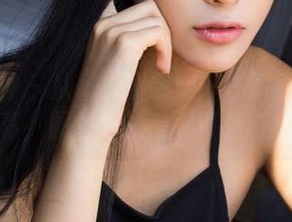 克拉女神 – 从杨柳到厨娘——原图充满惊喜，图包真的是不可错过！