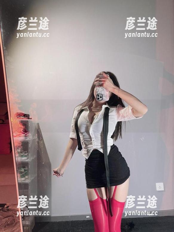 兔宝妮to 微密圈 - 兔宝妮to的自拍全套图集,谁不想要一套?
