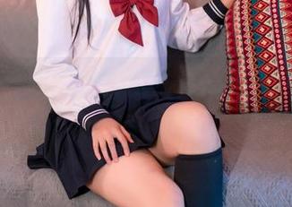 喵糖映画 – 校服里藏着的秘密——半半子写真合集