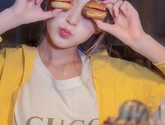 在下萝莉控ii的肉丝全套：下载后记得锁好门，别被邻居抓到！