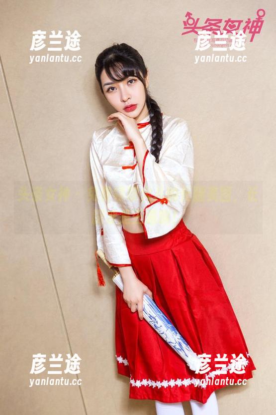 头条女神-火儿 头条女神 - 免费领取火儿的长腿美图,长腿才是王道嘛!