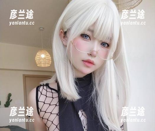 女主K 女主K的美足:原图中的每一寸都是一种无声的诱惑!
