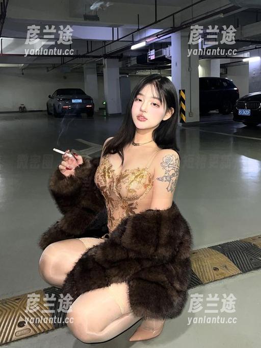 小优优子 微密圈 - 跟上节奏!小优优子短裙更新,当心被她迷住哦!