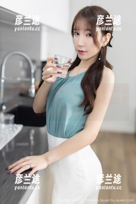 尤蜜荟-黄乐然 尤蜜荟 - “人在浴缸里:黄乐然的写真游戏”——看着图片,心中默默想着她的表情是不是也让人心动。