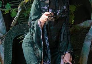 给你一组沙漠的美图：岛田云溪在敦煌晃悠，气质不掉！