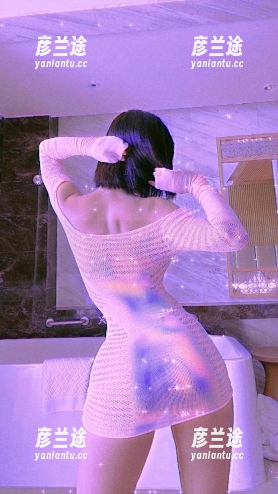 张老师 微密圈 - 张老师制服写真,意外地好看,竟让我开始想去上课了。