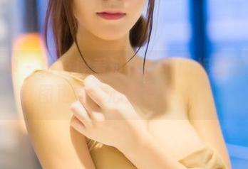 推女神 – 粉色控看过来！欧阳妮娜娜的套图更新，心是要炸了！