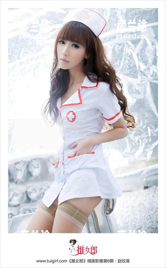 推女郎 - 王馨瑶的白丝私房合集：生活中的闪亮瞬间