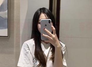 微密圈 – 网袜界的时尚奇迹：有你喵的美图图包让人心动！