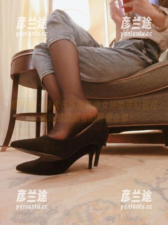 杨大乐乐很靠谱 微密圈 - 杨大乐乐很靠谱女神的奇幻旅程:你绝对想拥有的图集合集!