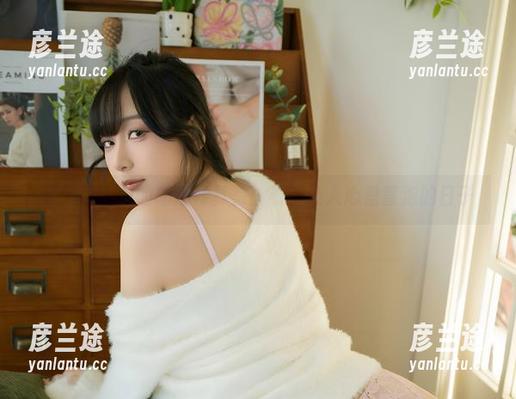 精选浅安安的椰奶写真集：看了让人心里冒泡的日子
