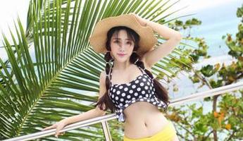 爱蜜社 – 蕾蕾醒了没的网袜套图：让我们一起走在‘网’的边缘，绝对不掉链子！
