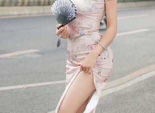 秀人网 – UU酱圣诞写真集大揭密：最新的灵感从哪里来？