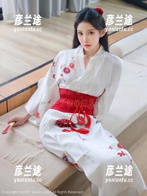 秀人网-叶梦轩 秀人网 - 叶梦轩短裤写真:精选瞬间,帮你发现每一个微妙的夏日心思!