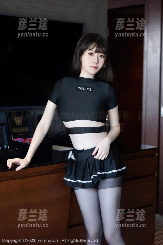 秀人网-安然maleah 秀人网 - 安然maleah的校园图集:仿佛在悄悄讲述校园里的秘密