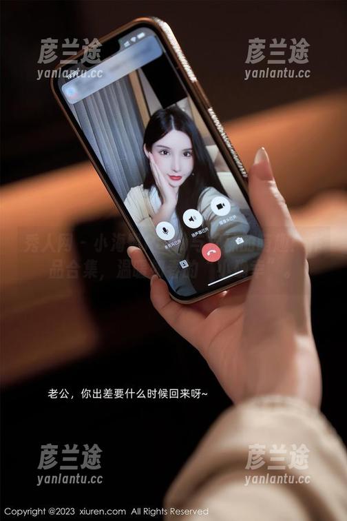秀人网-小海臀Rena 秀人网 - 小海臀Rena与棉袜的萌趣:作品合集,温暖如春的“小确幸”。