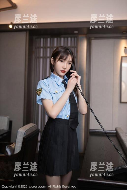 秀人网 - 职场制服黑丝之果儿：原图写真，让你忍不住想说‘我也要穿’！