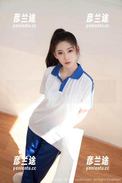 秀人网-温妮 秀人网 - 温妮的浴缸高清合集:那些光与影交织的瞬间,令人心动的悸动。