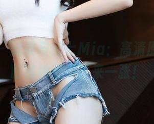 秀人网 – 泳衣与美七Mia：高清原图，随时随地都想再来一张！