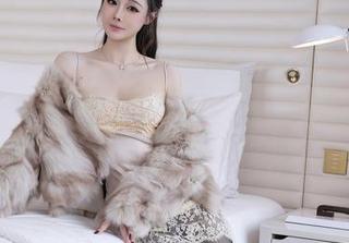 秀人网 – 萌白酱的日常趣事：写真集里的小惊喜分享
